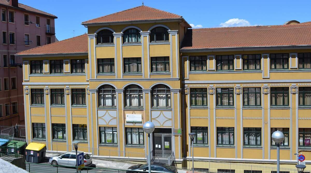 Sestaok 100.000 euro bideratuko ditu jantokirako eta eskola-materialerako laguntzetara · ensestao.com